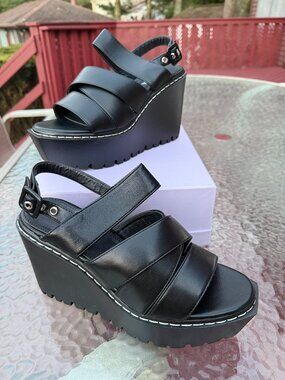 LAMODA Black Platform Wedge Sandals – Y2K Grunge Goth Chunky Heels – Size 8